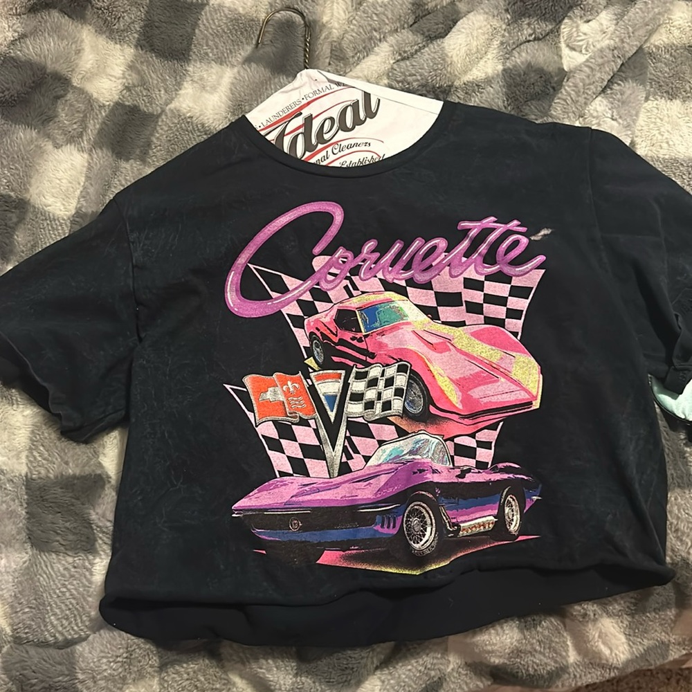Cropped race, car shirt